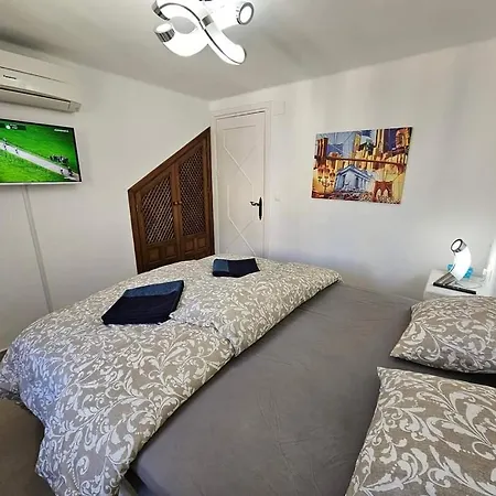 Zozo Playa Locos Апартаменты *